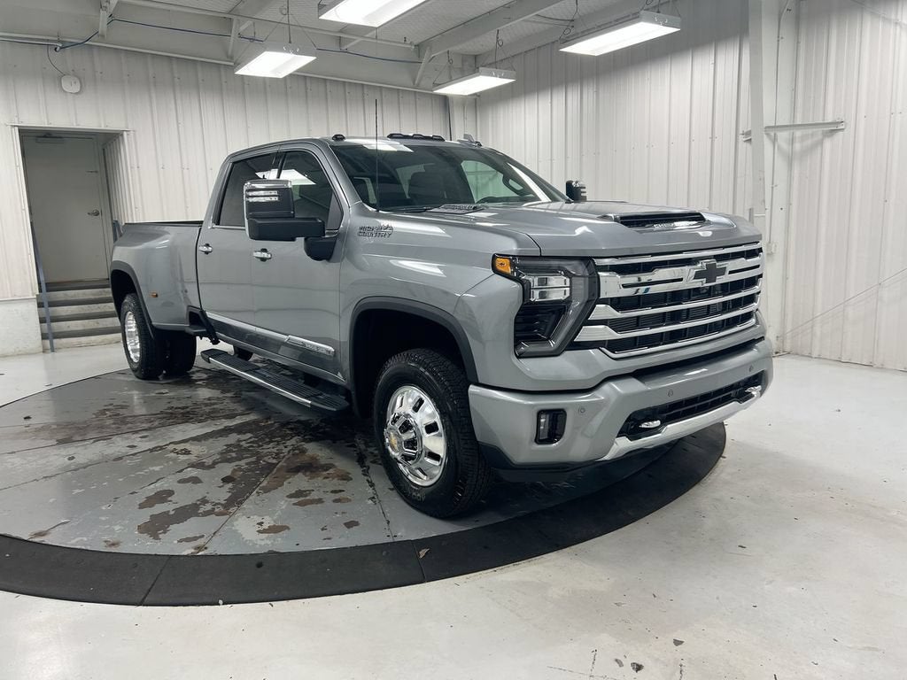 2026 Chevrolet Silverado 3500 HD High Country DRW