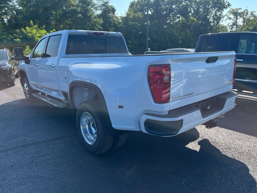 2026 Chevrolet Silverado 3500 HD High Country DRW