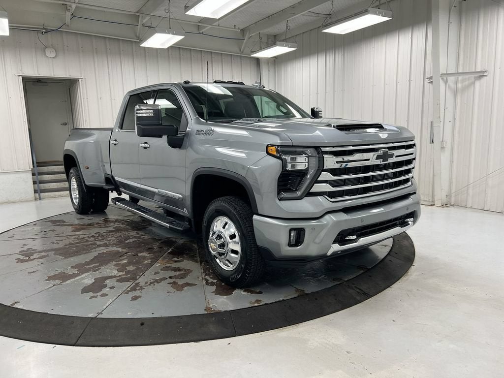 2026 Chevrolet Silverado 3500 HD High Country DRW