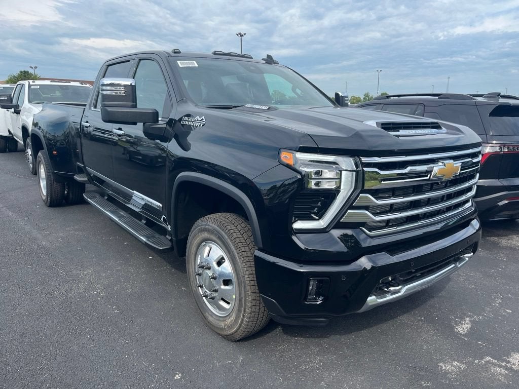 2026 Chevrolet Silverado 3500 HD High Country DRW