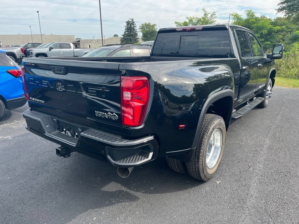 2026 Chevrolet Silverado 3500 HD High Country DRW