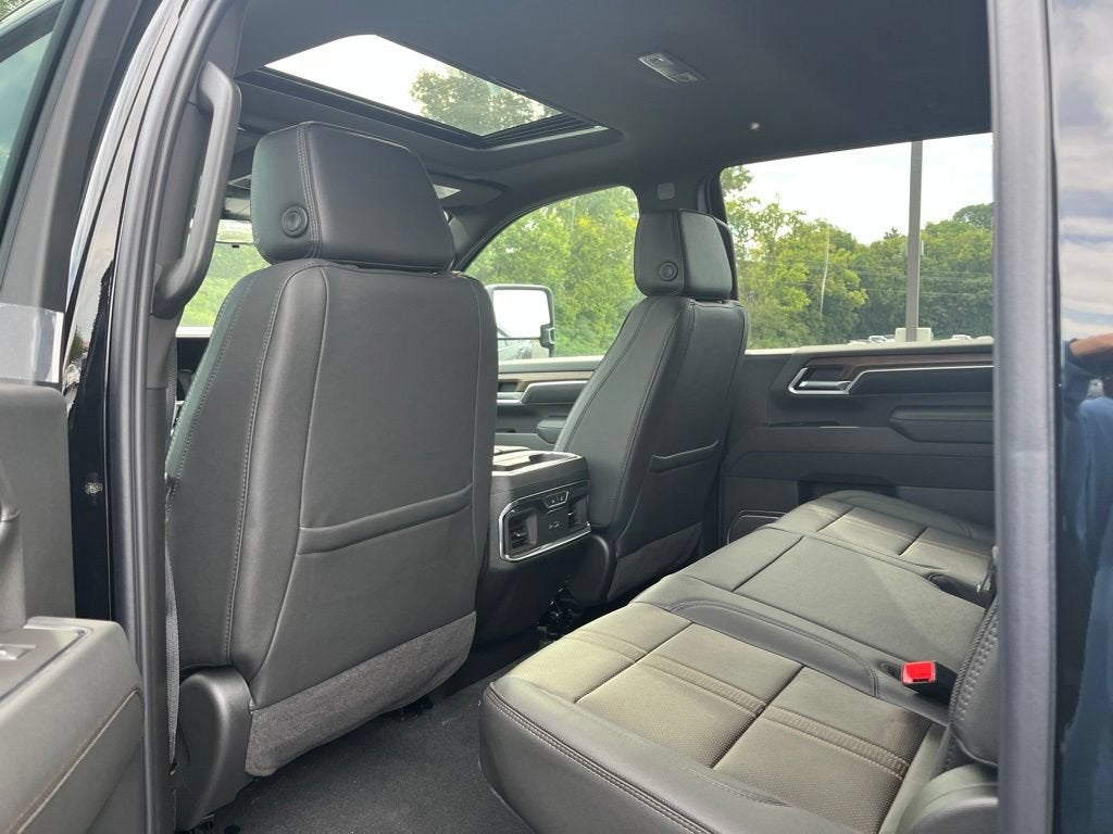 2026 Chevrolet Silverado 3500 HD High Country DRW