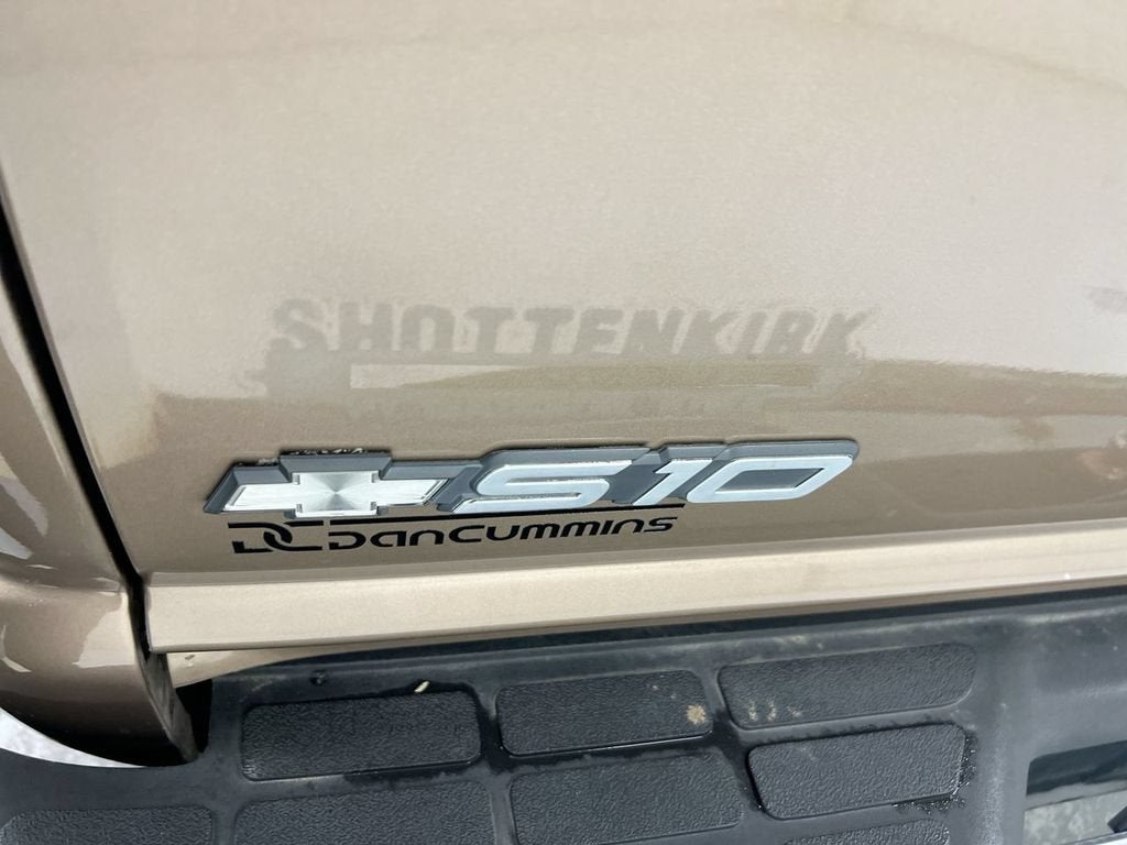 2003 Chevrolet S10 Base