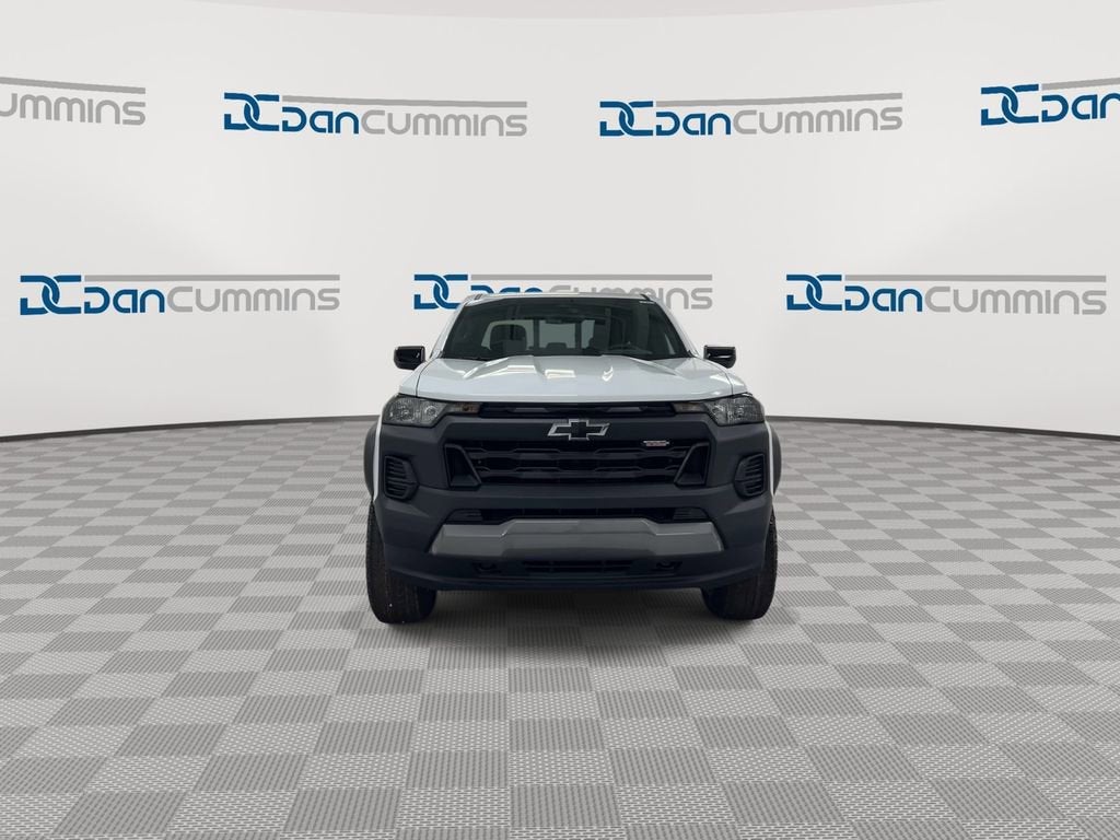 2026 Chevrolet Colorado Trail Boss - Photo 3