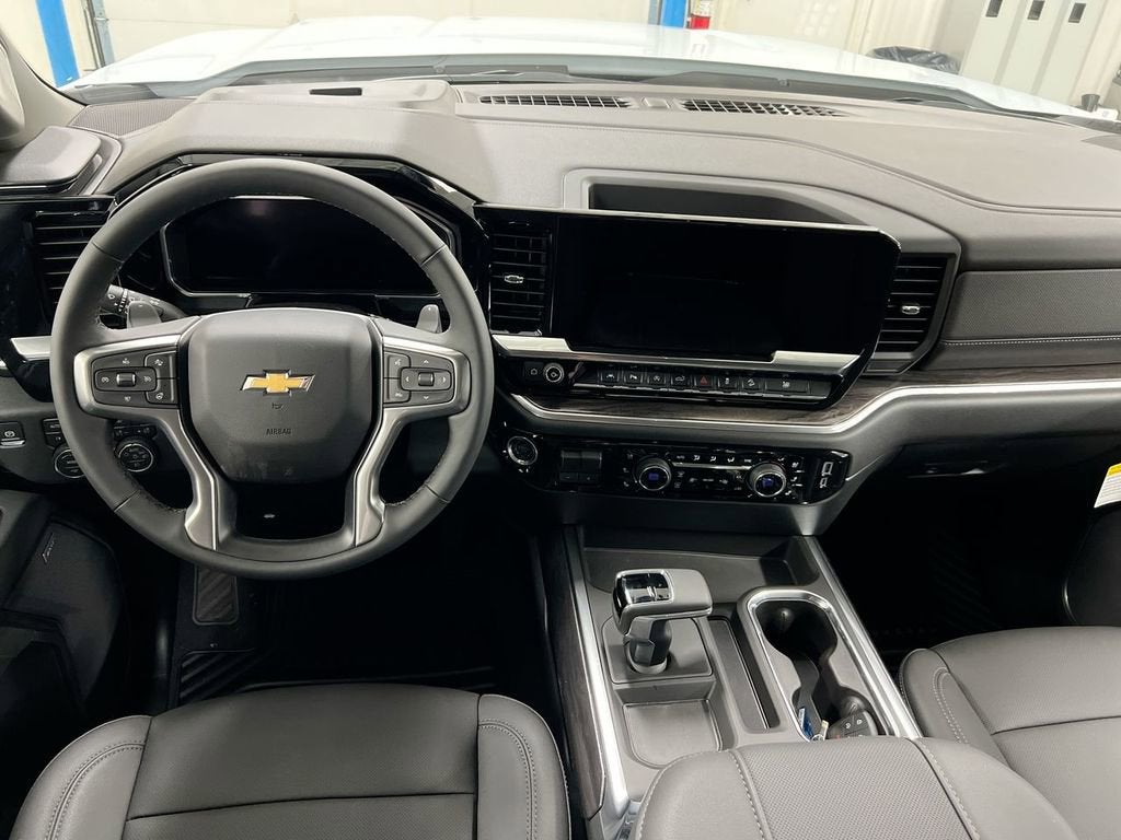 2026 Chevrolet Silverado 1500 LTZ - Photo 10