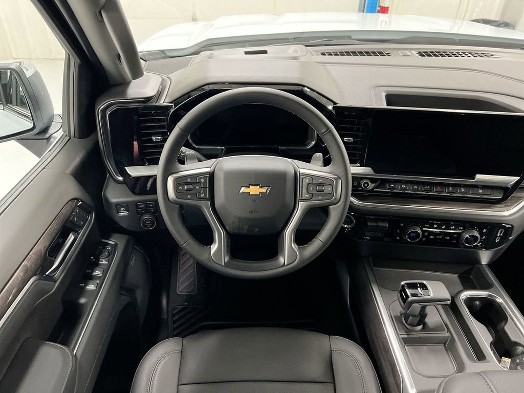 2026 Chevrolet Silverado 1500 LTZ - Photo 11