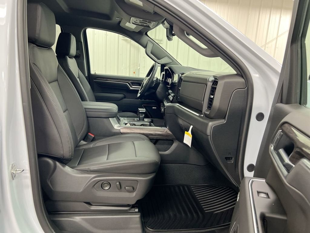 2026 Chevrolet Silverado 1500 LTZ - Photo 22