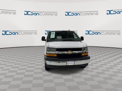 2025 Chevrolet Express Cargo WT