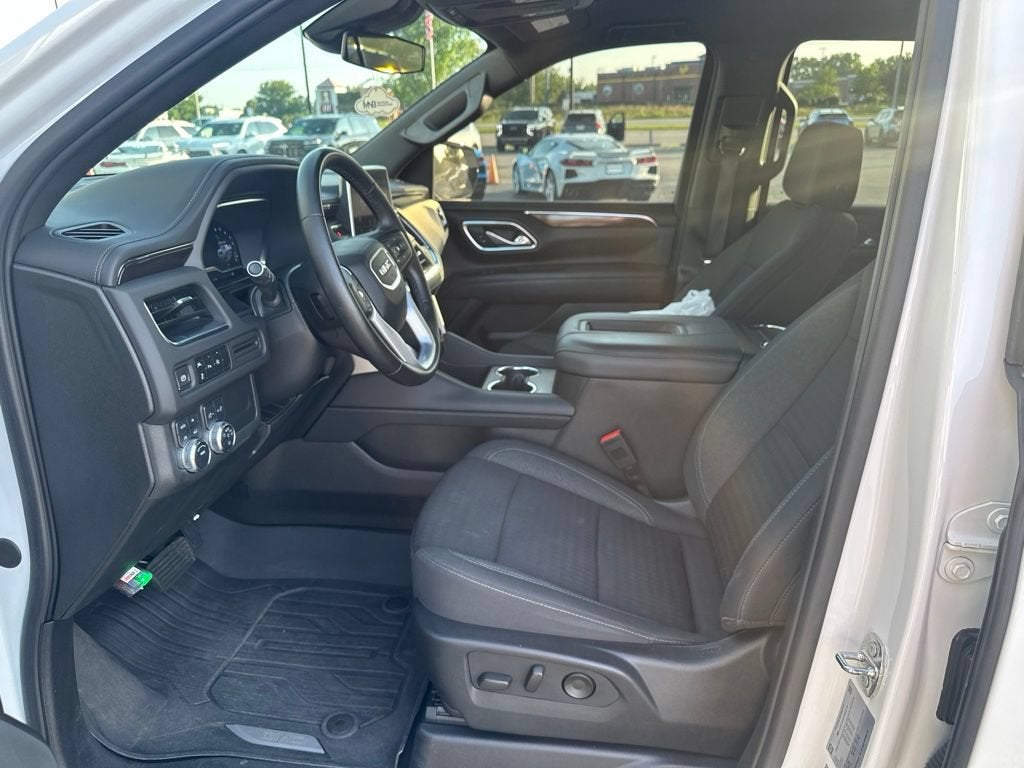 2023 GMC Yukon SLE