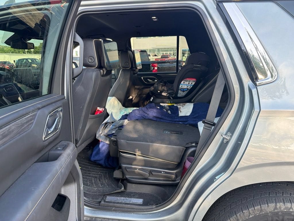 2024 GMC Yukon SLT