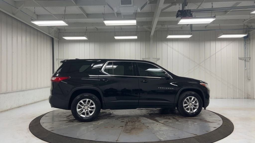 2021 Chevrolet Traverse LS