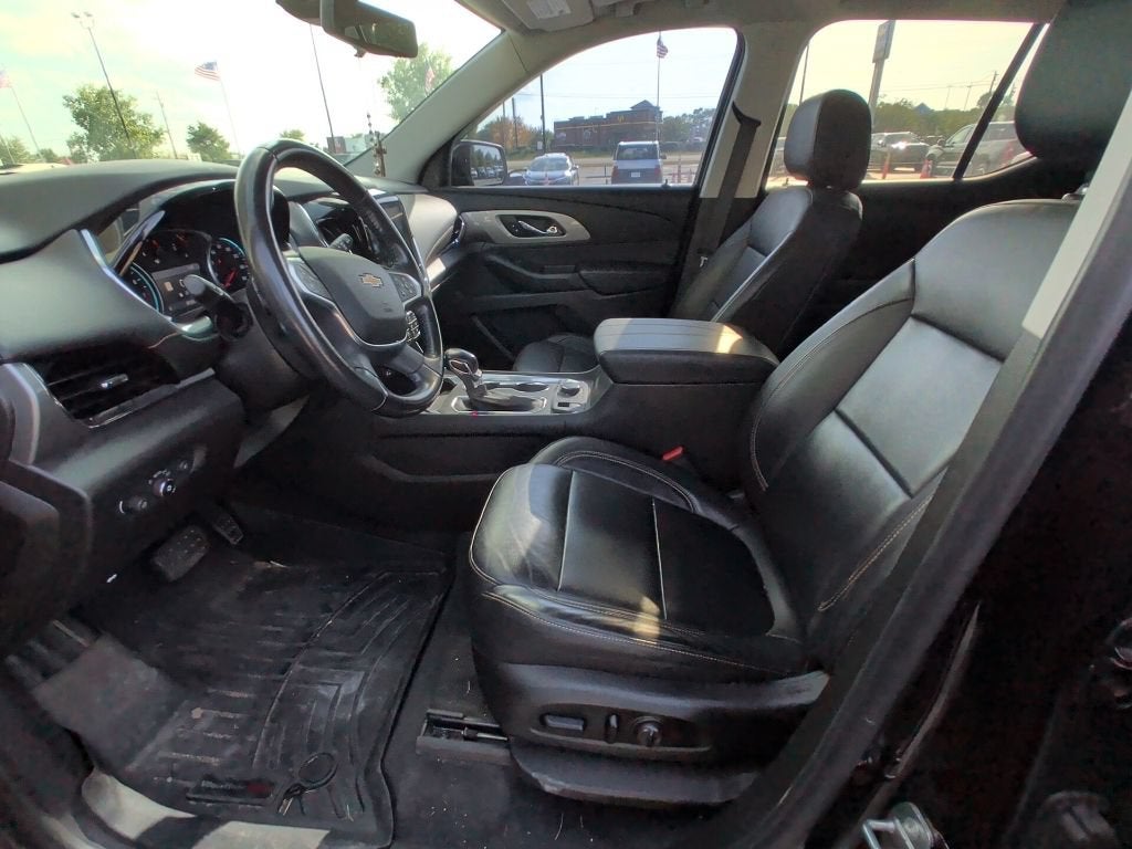 2021 Chevrolet Traverse LT Leather