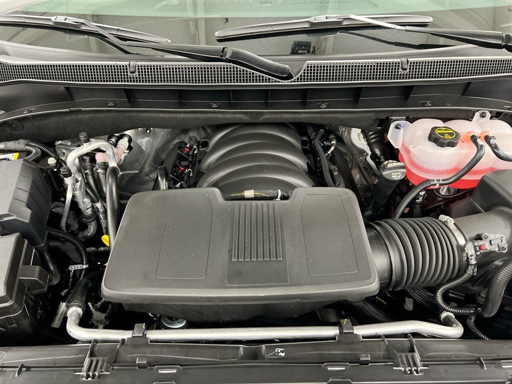 2027 Chevrolet Suburban LS