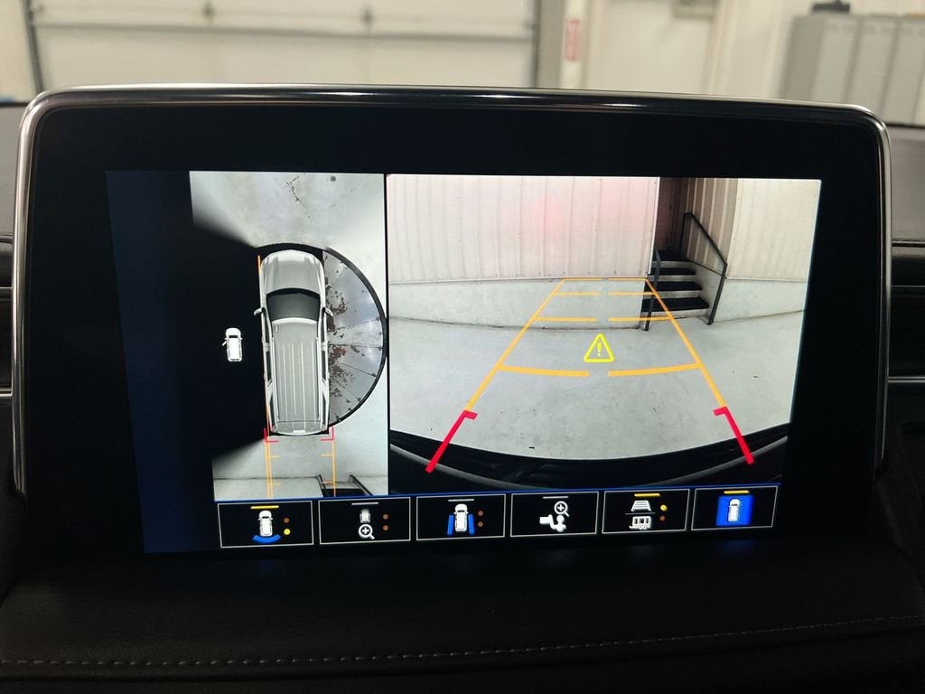 2022 Chevrolet Suburban LT