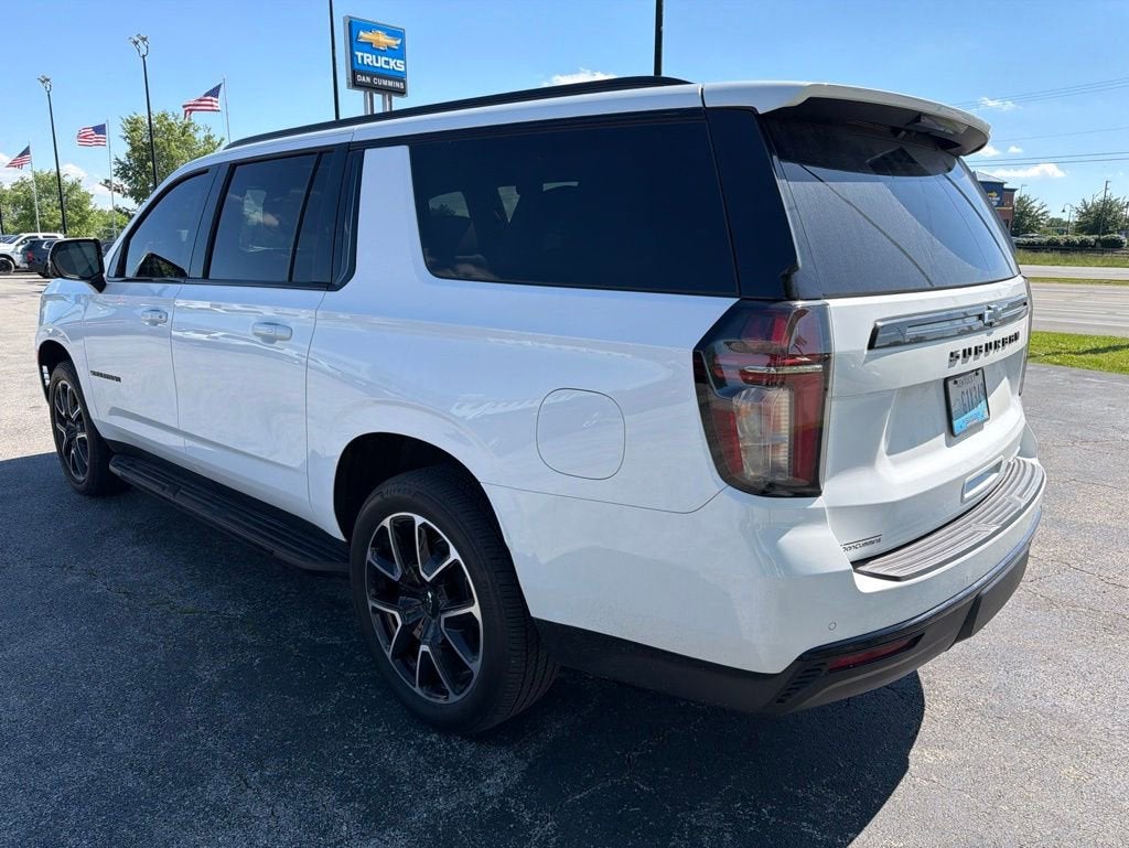 2023 Chevrolet Suburban RST
