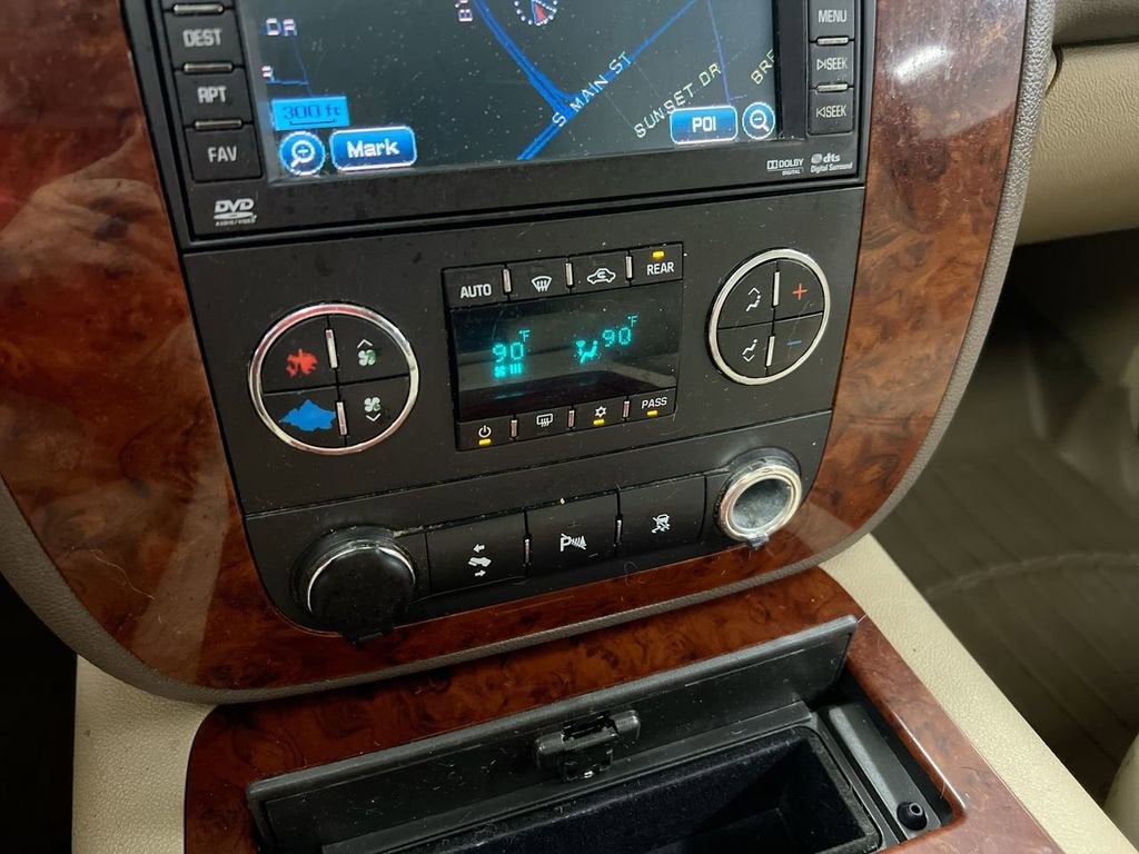 2011 Chevrolet Suburban LTZ