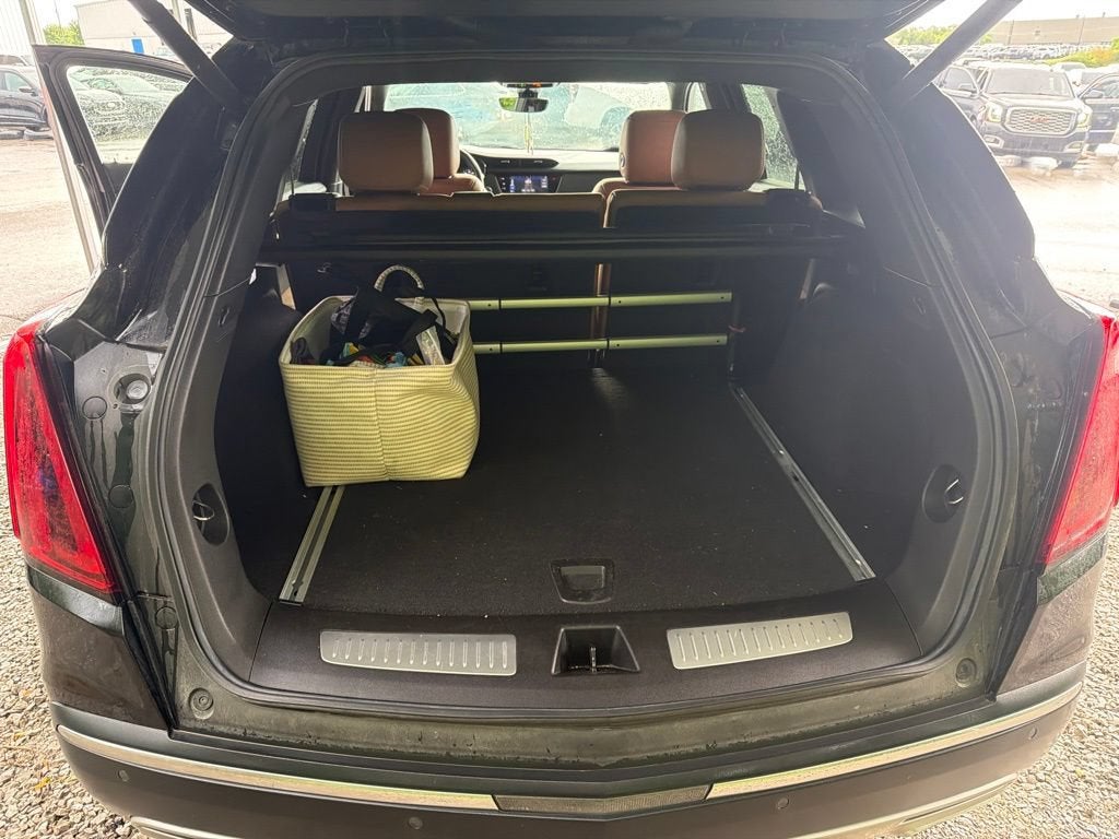2022 Cadillac XT5 Premium Luxury