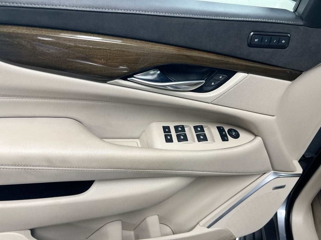 2020 Cadillac Escalade Luxury