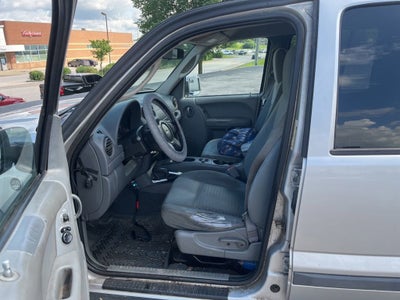 2005 Jeep Liberty Sport