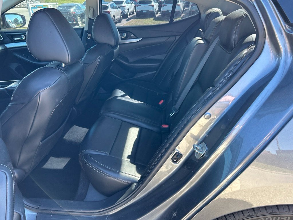 2021 Nissan Maxima SV