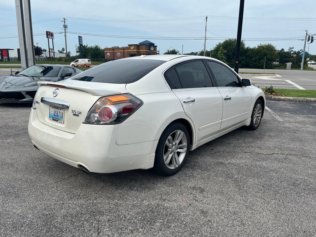 2010 Nissan Altima 3.5 SR