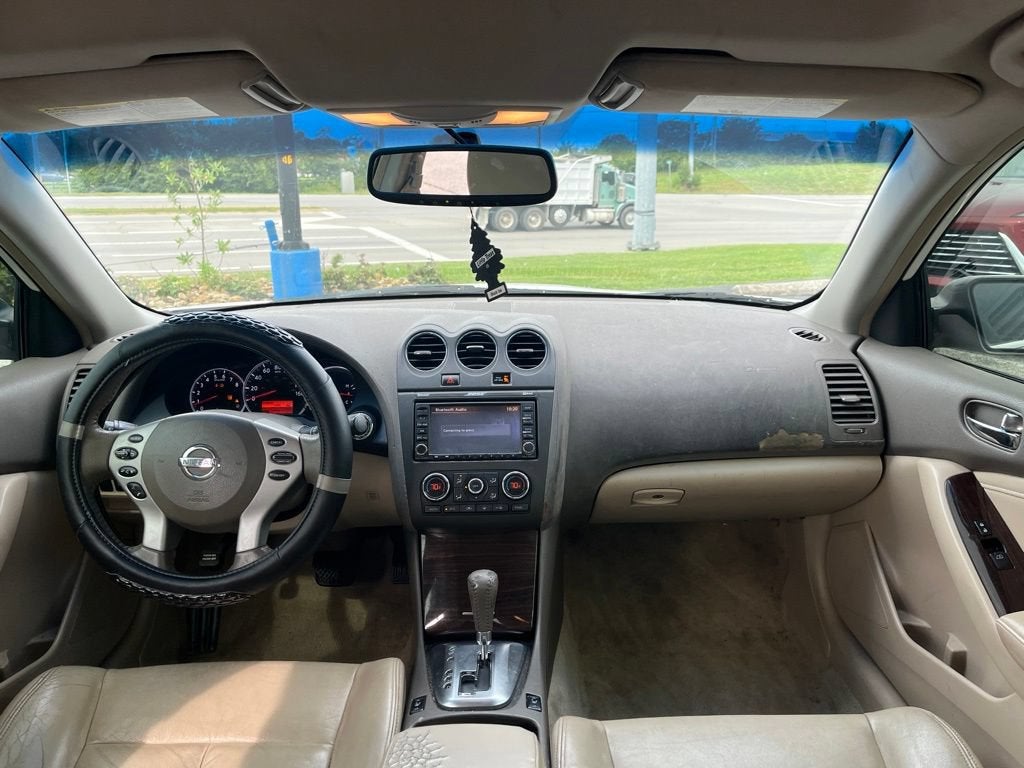 2010 Nissan Altima 3.5 SR