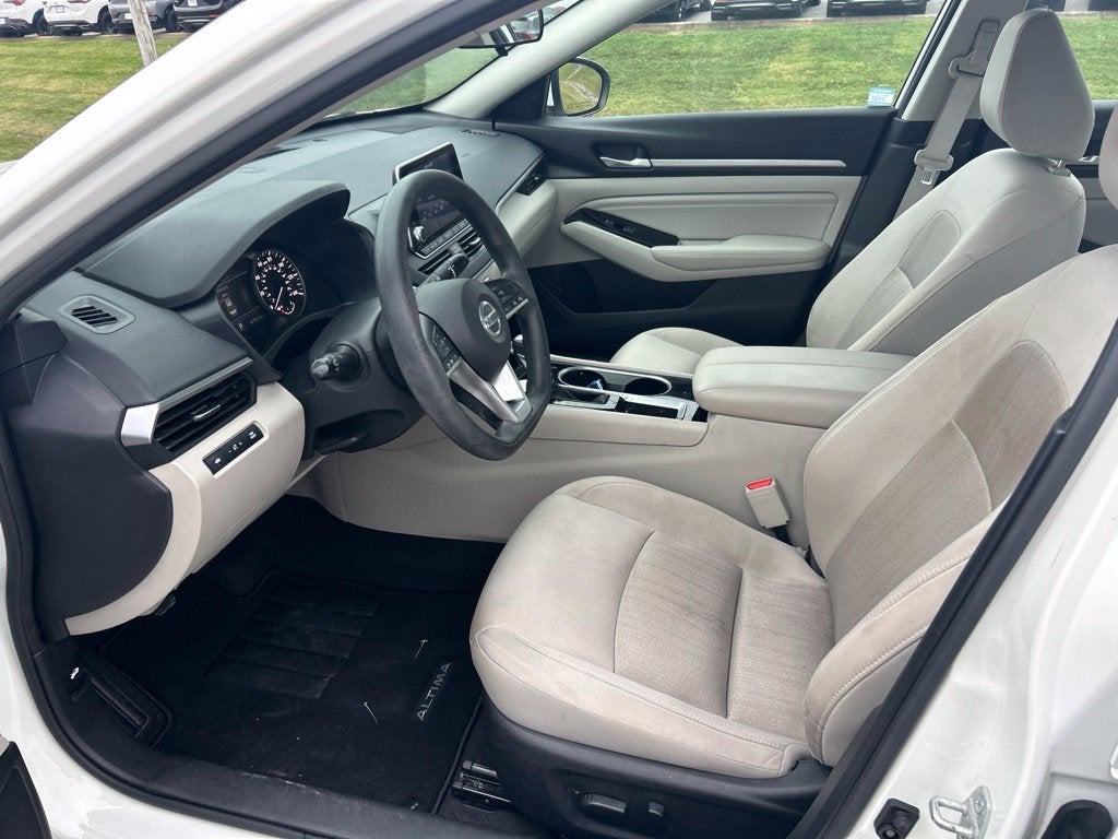 2021 Nissan Altima 2.5 SV