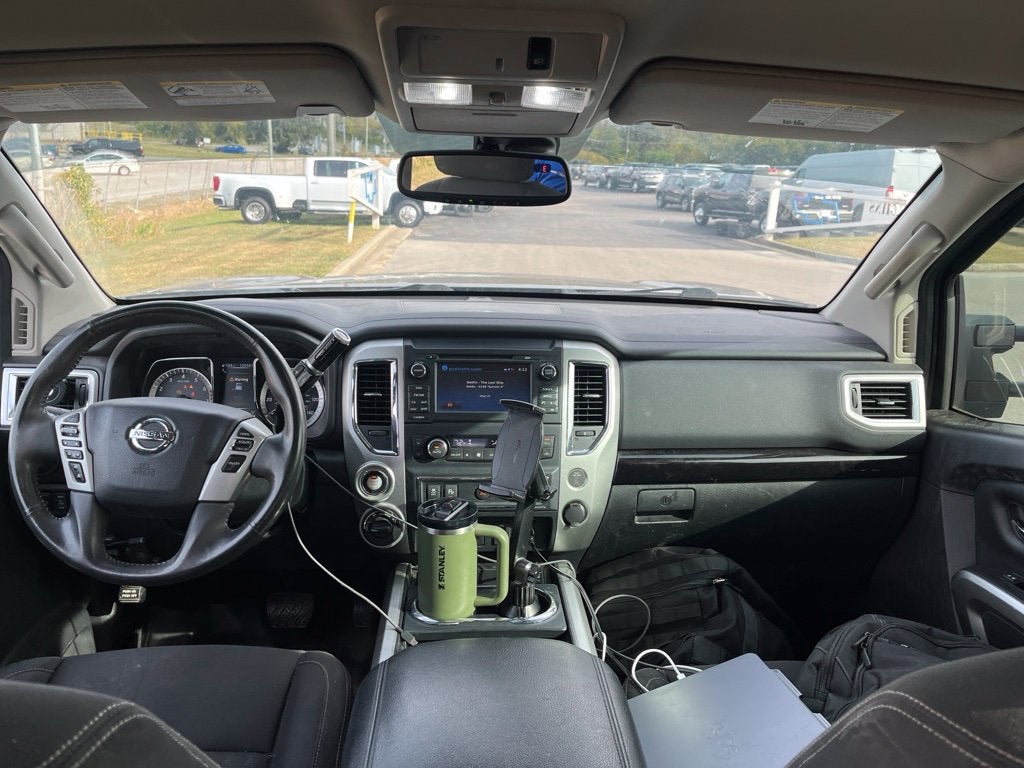 2017 Nissan Titan SV