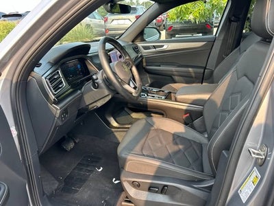 2025 Volkswagen Atlas Cross Sport 2.0T SE w/Technology