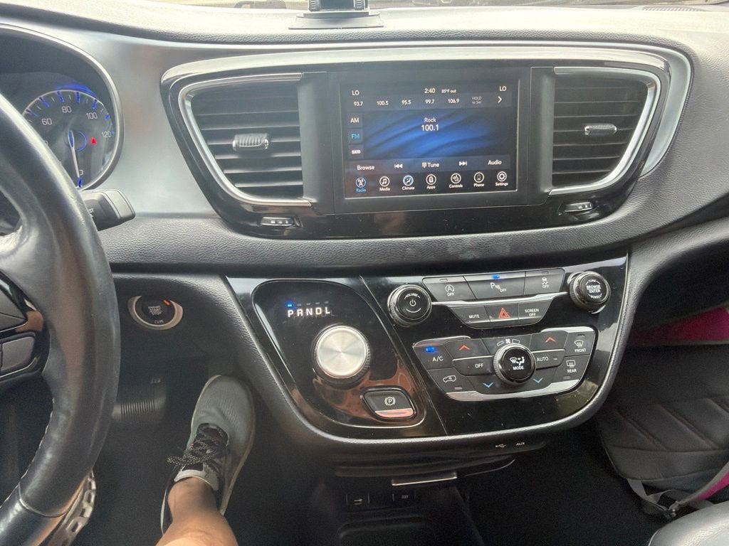 2020 Chrysler Pacifica Touring L