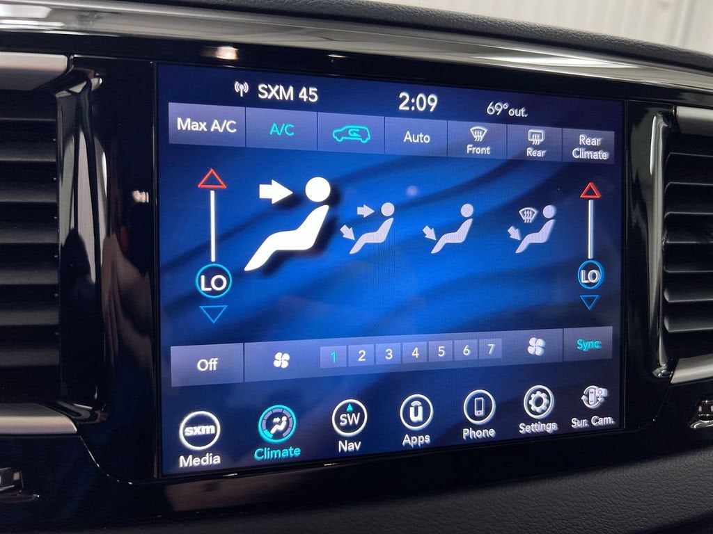 2020 Chrysler Pacifica Touring