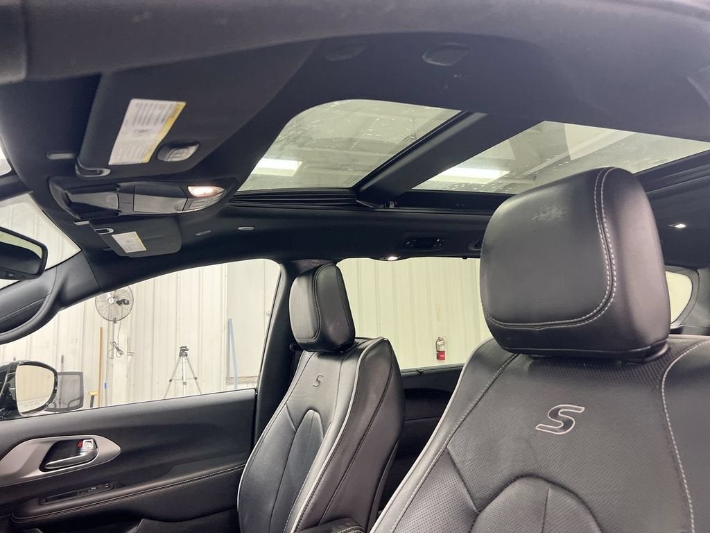 2025 Chrysler Pacifica Limited