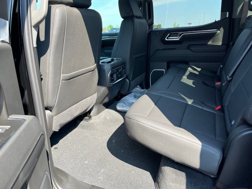 2026 Chevrolet Silverado 1500 LTZ - Photo 8