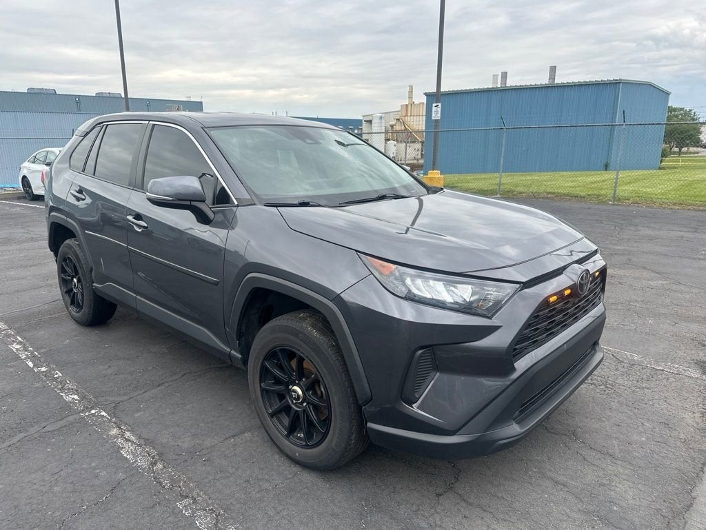2022 Toyota RAV4 LE