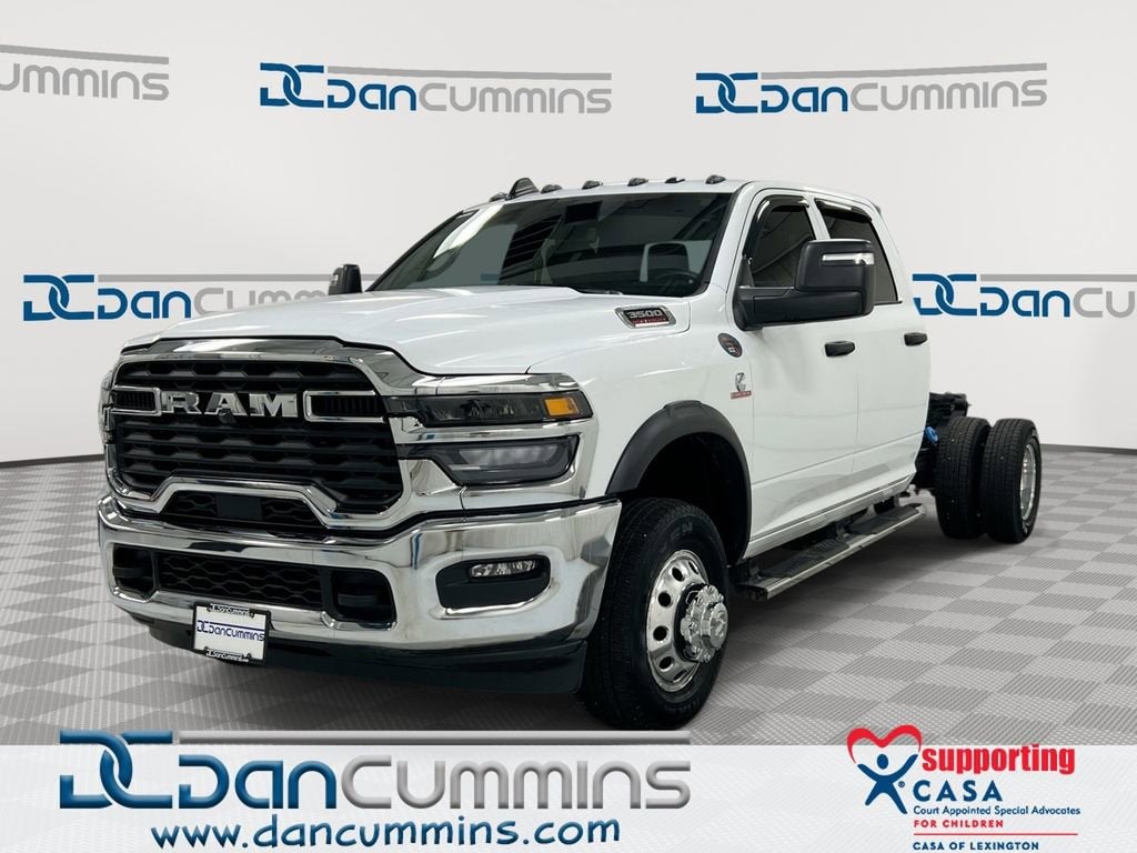 2025 RAM 3500 Tradesman 4X4 Crew Cab's photo
