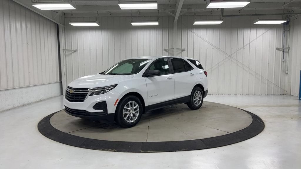 2022 Chevrolet Equinox LS