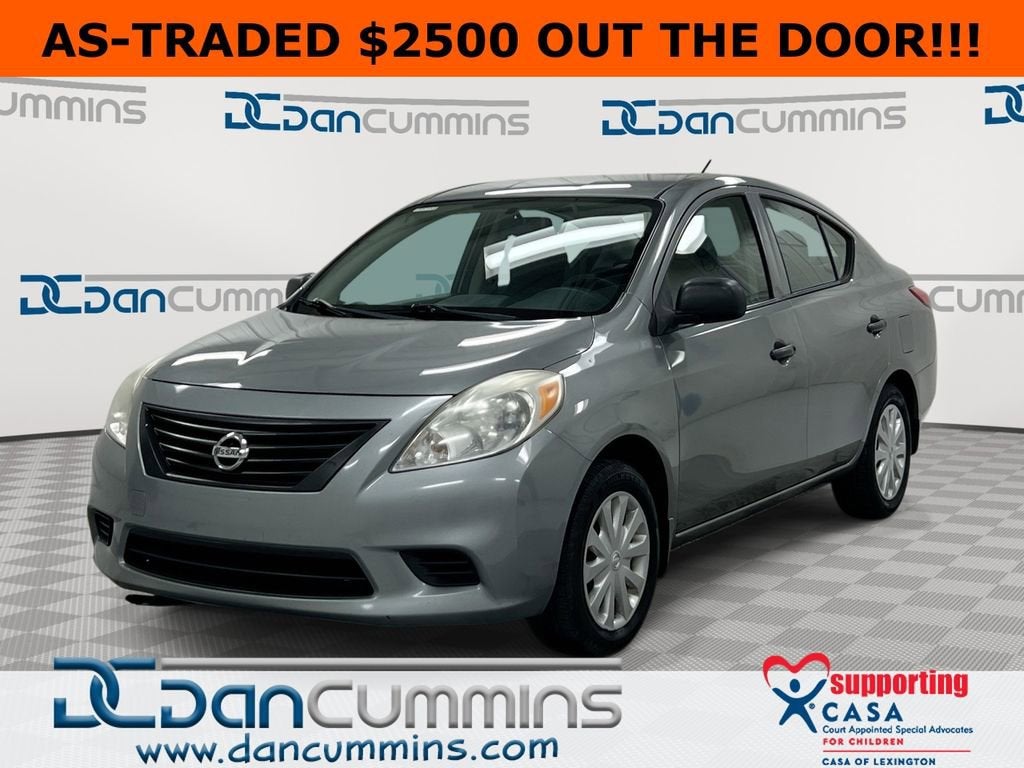 2014 Nissan Versa 1.6 S AT's photo