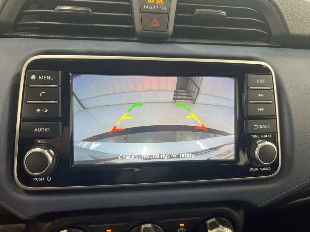 2023 Nissan Versa SV