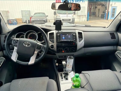 2015 Toyota Tacoma 4WD Double Cab V6 AT (Natl)