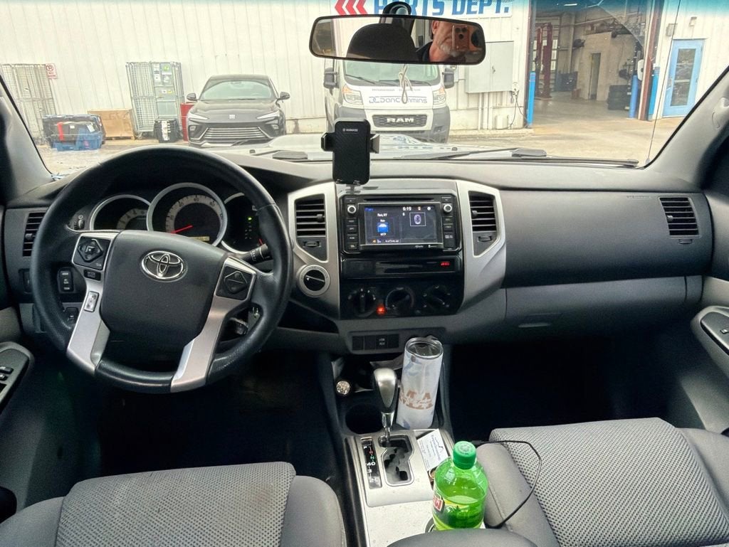 2015 Toyota Tacoma 4WD Double Cab V6 AT (Natl)