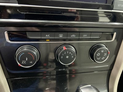 2019 Volkswagen Golf S