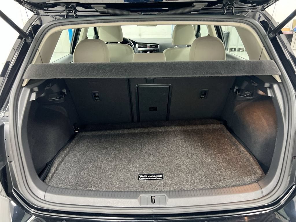 2019 Volkswagen Golf S