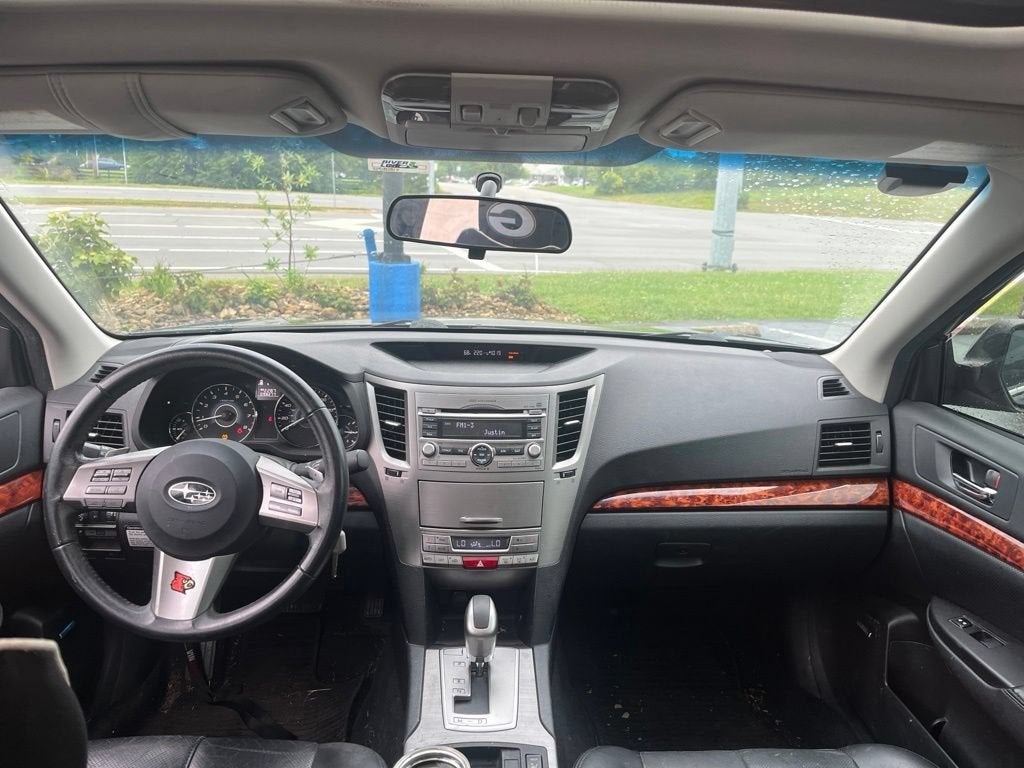 2010 Subaru Legacy Limited Moon