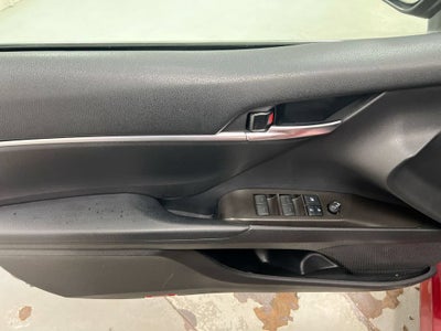 2021 Toyota Camry Hybrid LE