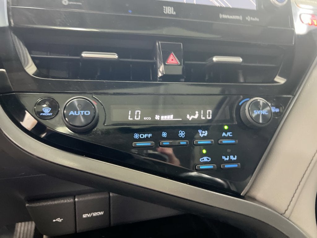 2021 Toyota Camry Hybrid XLE