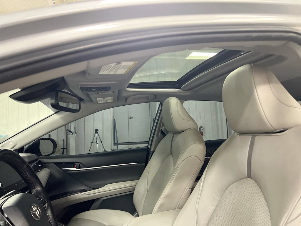 2021 Toyota Camry Hybrid XLE