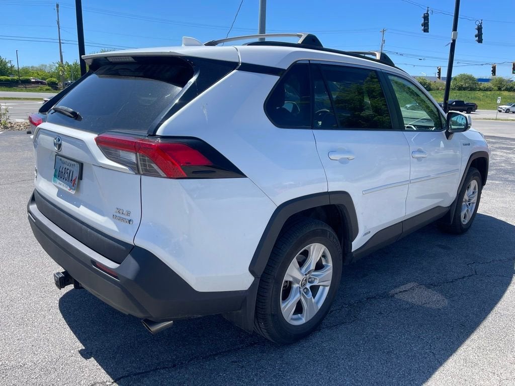 2021 Toyota RAV4 Hybrid XLE