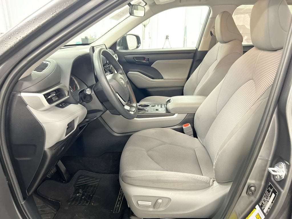 2022 Toyota Highlander L