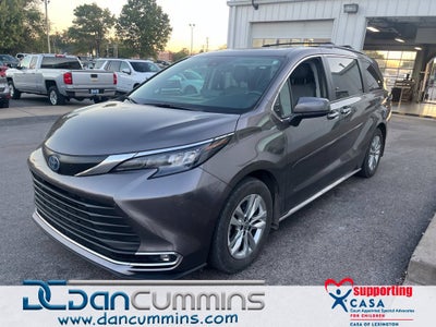 2024 Toyota Sienna XLE