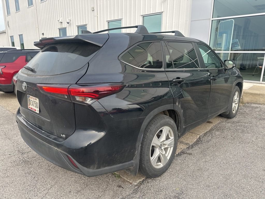 2024 Toyota Highlander LE
